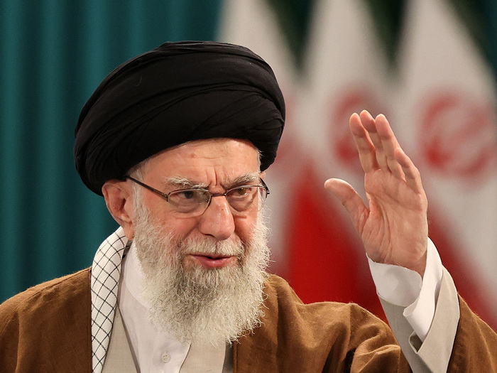 Iranski vrhovni vođa imenovao Mohammada Mokhbera za vršioca dužnosti predsjednika
