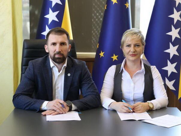 1,5 miliona KM za Hum: Jačanje sistema brige o djeci i mladima u riziku