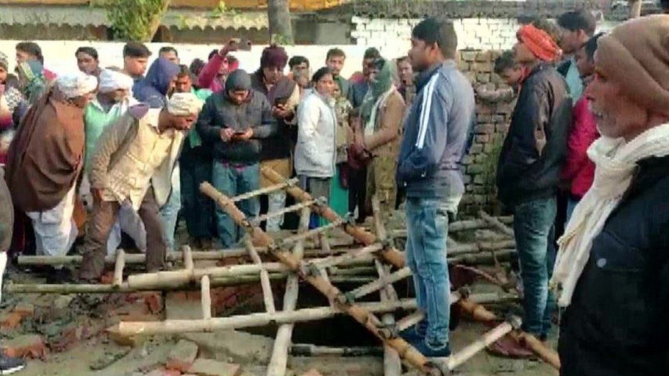 13 osoba stradalo nakon pada u bunar na svadbi