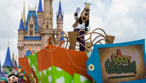 15 hiljada ljudi zaraženo nakon otvaranja Disney parka