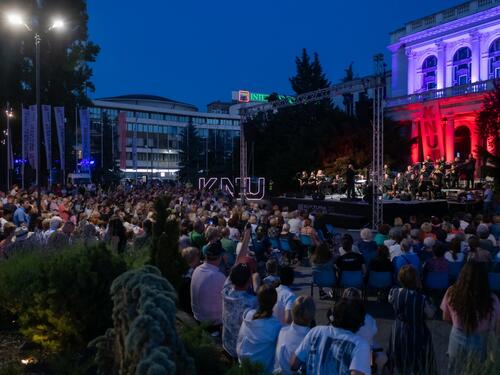 15. juna na Pozorišnom trgu Susan Sontag spektakularni koncert Sarajevo Big Banda