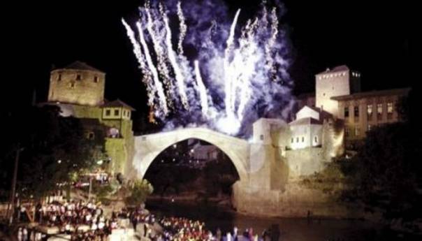 17. godina od obnove Starog mosta - svjetskog spomenika mira