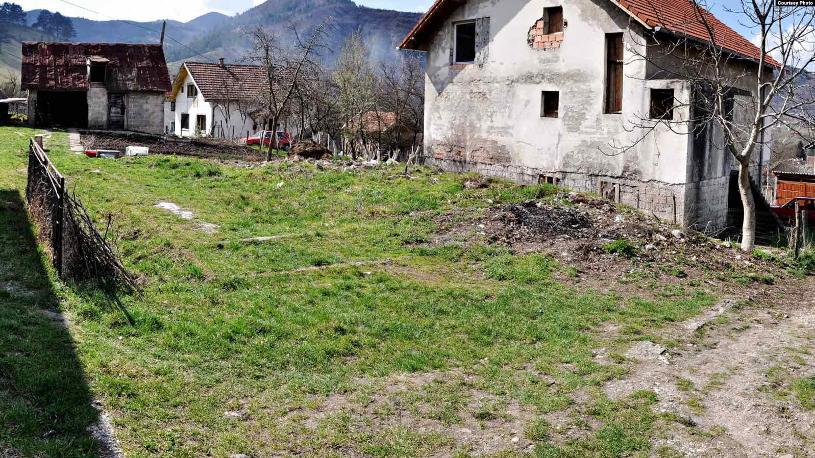 32. godišnjica: Na današnji dan u Višegradu su 70 Bošnjaka žive zapalili, samo je Zehra preživjela