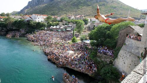457. Tradicionalni skokovi sa Starog mosta 30. jula