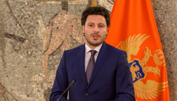 Abazović čestitao Milatoviću na pobjedi