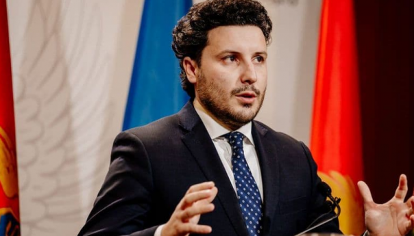 Abazović pokušava da spriječi dolazak dijaspore na glasanje 2. aprila!