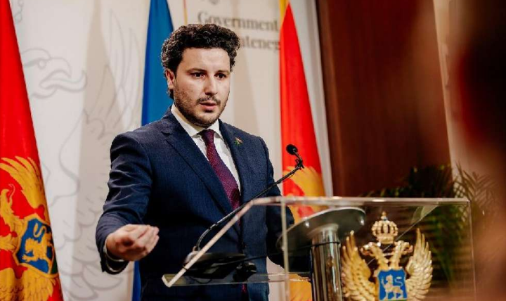 Abazović: Predsjednik Crne Gore Milo Đukanović ne može raspustiti skupštinu