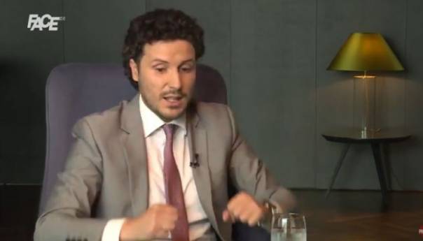 Abazović: Sa Đukanovićem mogu samo da pričam kako da preda vlast