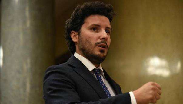 Dritan Abazović mandatar manjinske vlade?