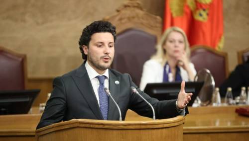 Abazović u obraćanju povodom 100 dana Vlade: Neka padne, da osvježi