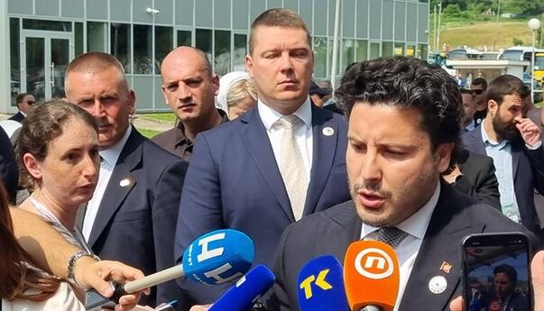 Abazović: Vrijeme da svi prihvate istinu, genocid ne smije biti negiran