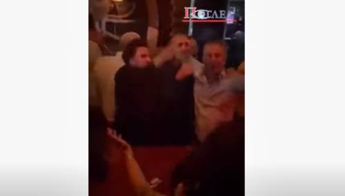 Abazović zapjevao: 'Ko bi rek'o čuda da se dese, da Miljacka DPS odnese'