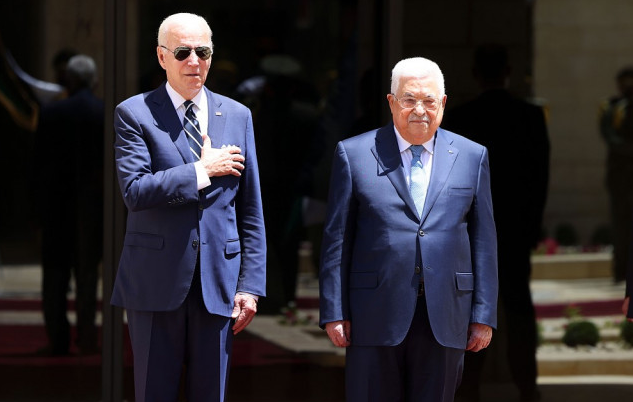 Abbas poručio Bidenu da je spreman pružiti ruku Izraelu za pokretanje novih pregovora