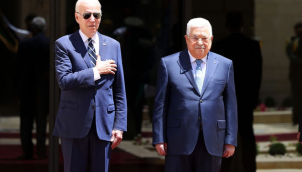 Abbas poručio Bidenu da je spreman pružiti ruku Izraelu za pokretanje novih pregovora