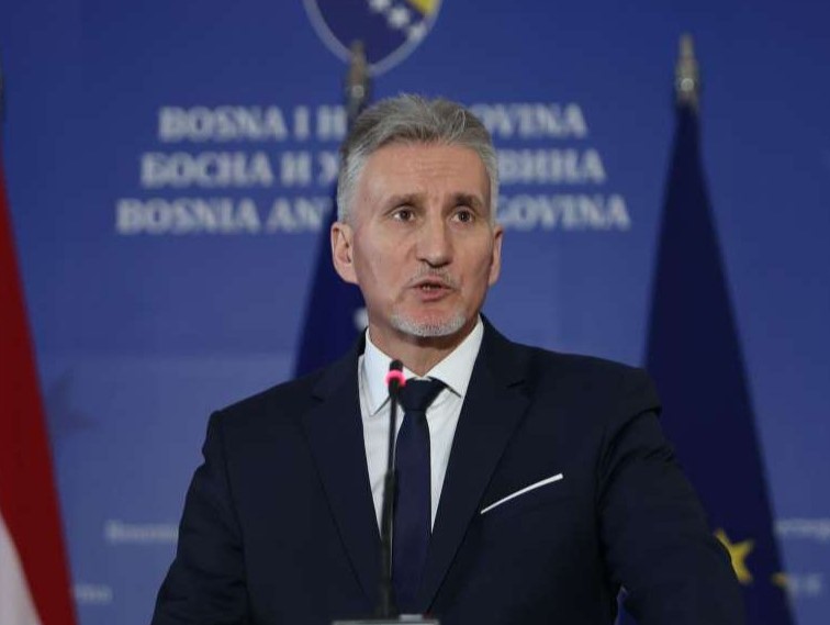 Ademović: Država se treba pitati za svoju imovinu