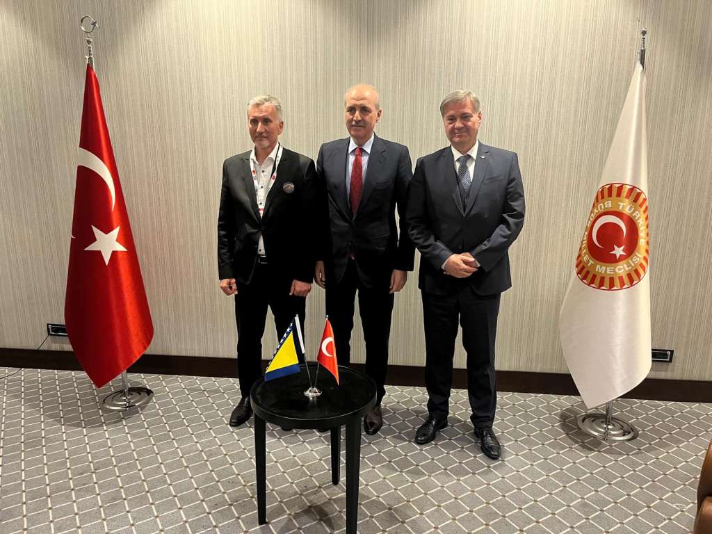 Ademović i Zvizdić zahvalili Kurtulmuşu na kosponzoriranju Rezolucije o genocidu u Srebrenici