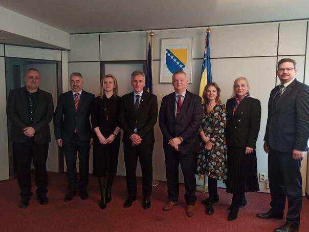 Ademović posjetio Misiju BiH pri Evropskoj uniji u Briselu
