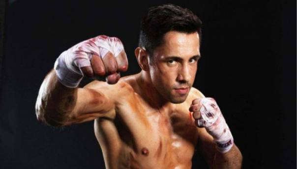 Adnan Ćatić se priprema za borbu protiv Artura Abrahama