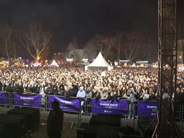 Advent u Mostaru programima na otvorenom primamio 170 hiljada posjetitelja