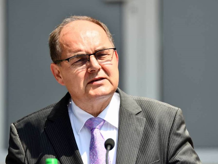 Advokat iz Italije u RS: Ubrzo postupak protiv Schmidta