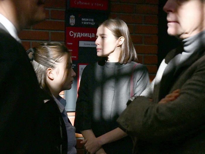 Advokat Mike Aleksića pitao Milenu Radulović: Zašto ste dolazili bez hulahopki?