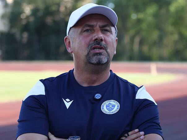 Adžem objasnio zašto je promijenio kapitena, pa najavio nova pojačanja