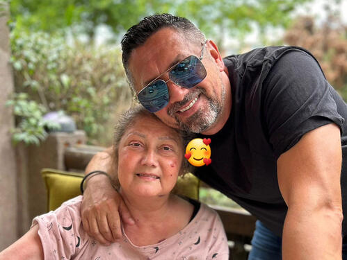 Adžemova sestra se vratila kući nakon uspješne operacije u Turskoj