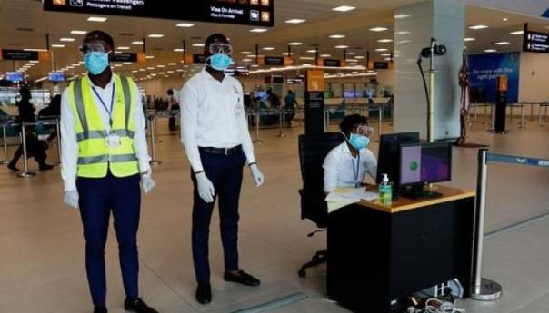 Aerodrom u Gani novčano kažnjava aviokompanije za nevakcinisane putnike