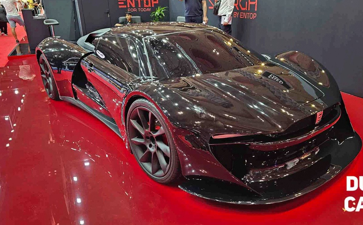 Afganistanci u Dohi predstavili prvi supersportski automobil
