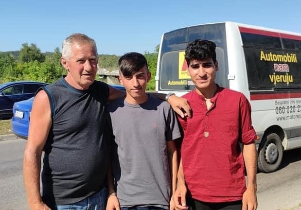 Afganistanci pronašli telefon i vratili ga vlasniku