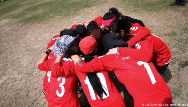 Afganistanska ženska fudbalska reprezentacija doputovala u Pakistan