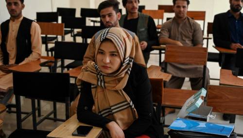Afganistanski univerziteti ponovo otvoreni sa malim brojem žena na nastavi