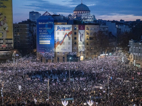 AFP: Raste napetost u Srbiji pred protest u subotu