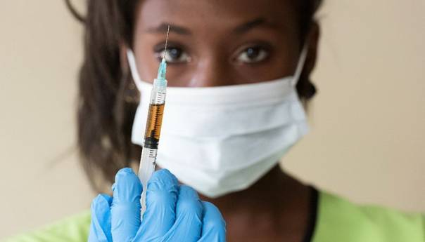Africi potrebno najmanje 750 miliona doza vakcine
