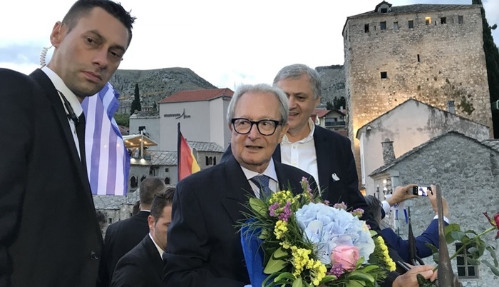 Agius: Vlasti RS indoktriniraju djecu negiranjem genocida