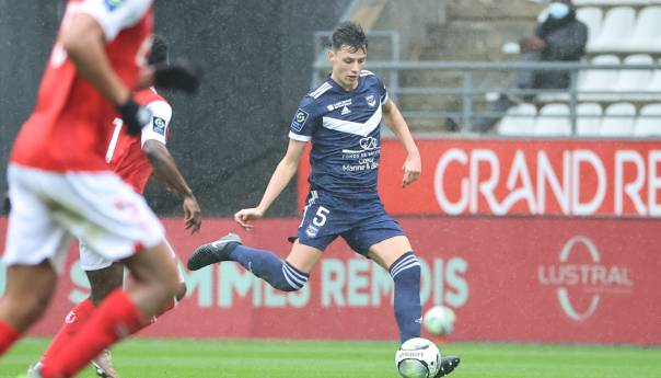 Ahmedhodžić debitovao za Bordeaux, ekipa primila pet pogodaka