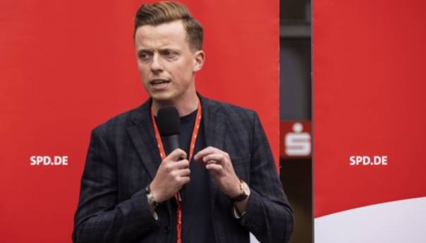 Ahmetović: Legitimno predstavljanje vodi dubljim podjelama