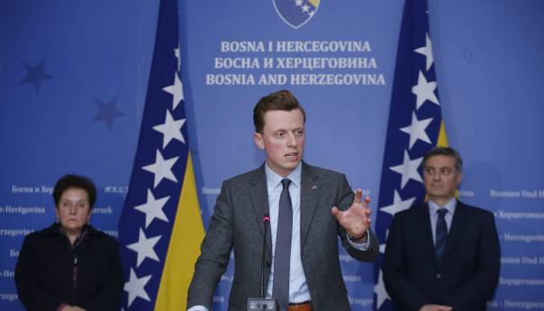 Ahmetović: Moramo raditi zajedno da BiH pristupi NATO-u