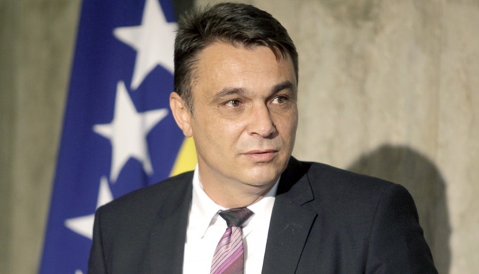 Ahmetović uputio otvoreno pismo Nerminu Nikšiću
