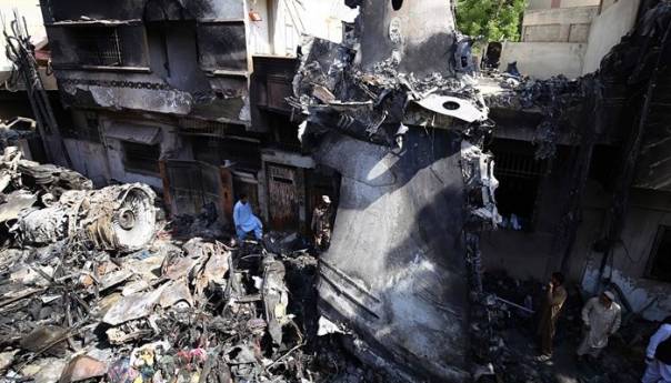 Airbusov tim stručnjaka istražuje pad aviona u kojem je poginulo 97 ljudi