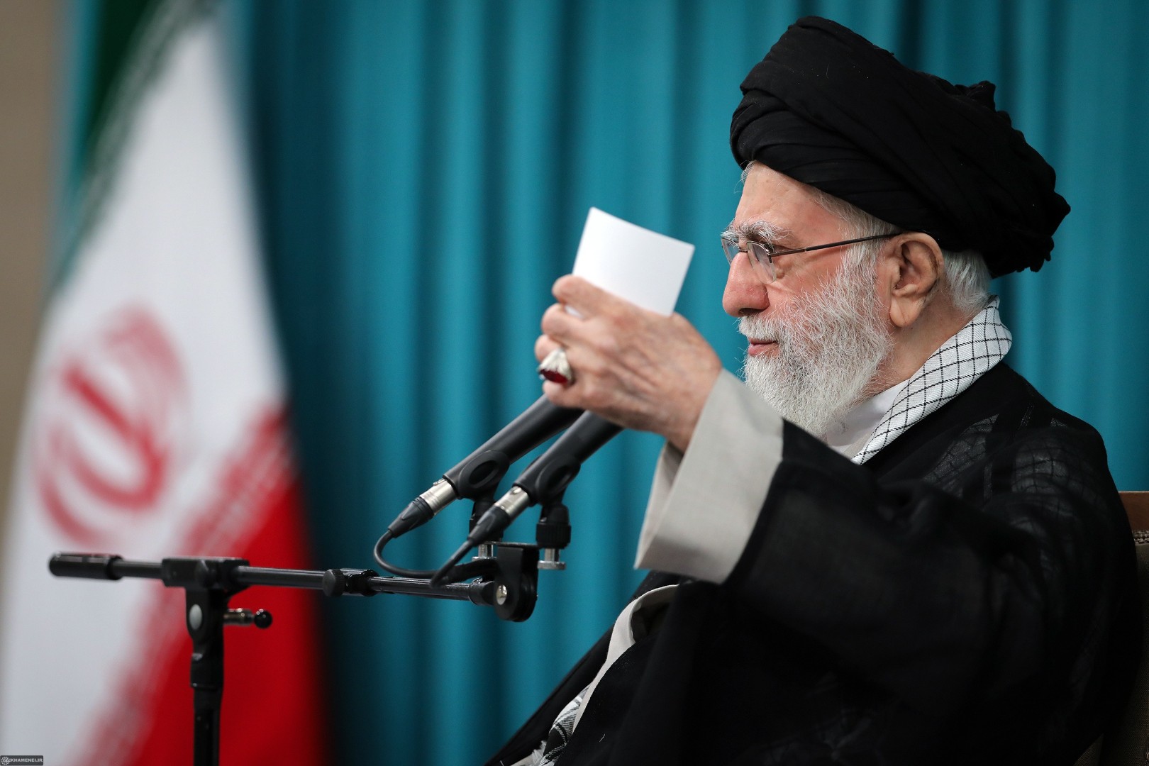 Ajatolah Ali Khamenei se obratio naciji: Iran se neće pokoriti, ni ratu ni nametnutom miru