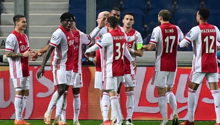 Ajax ima čak 11 igrača koji su pozitivni na koronavirus