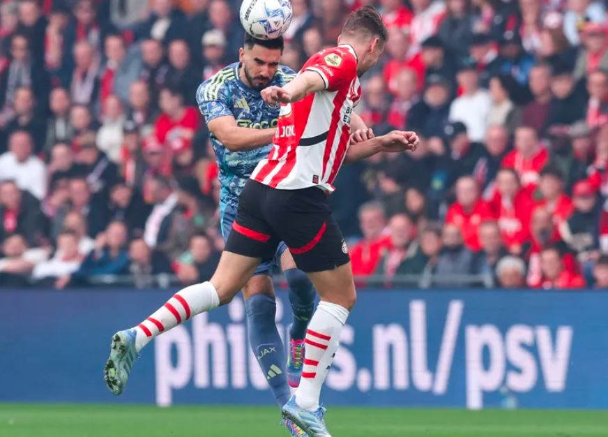Ajax utišao Eindhoven: PSV pao, titula sve bliže!
