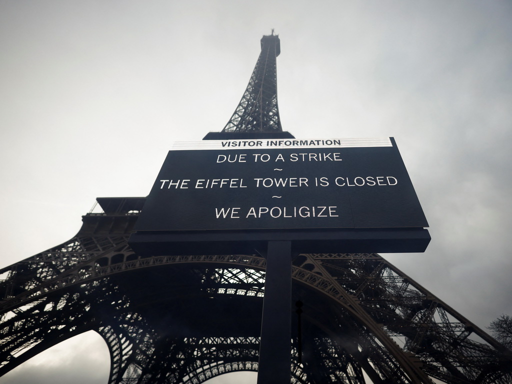 Ajfelov toranj zatvoren za posjete zbog štrajka osoblja