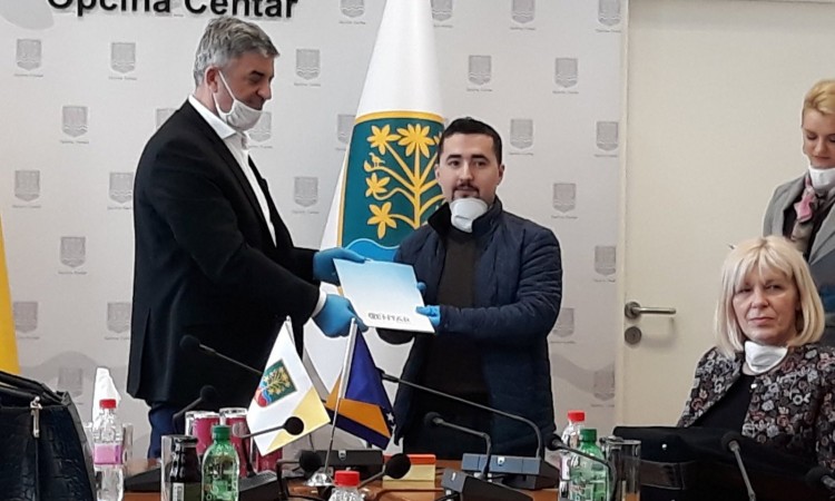 Ajnadžić otpočeo potpisivanje ugovora za 443 stipendije