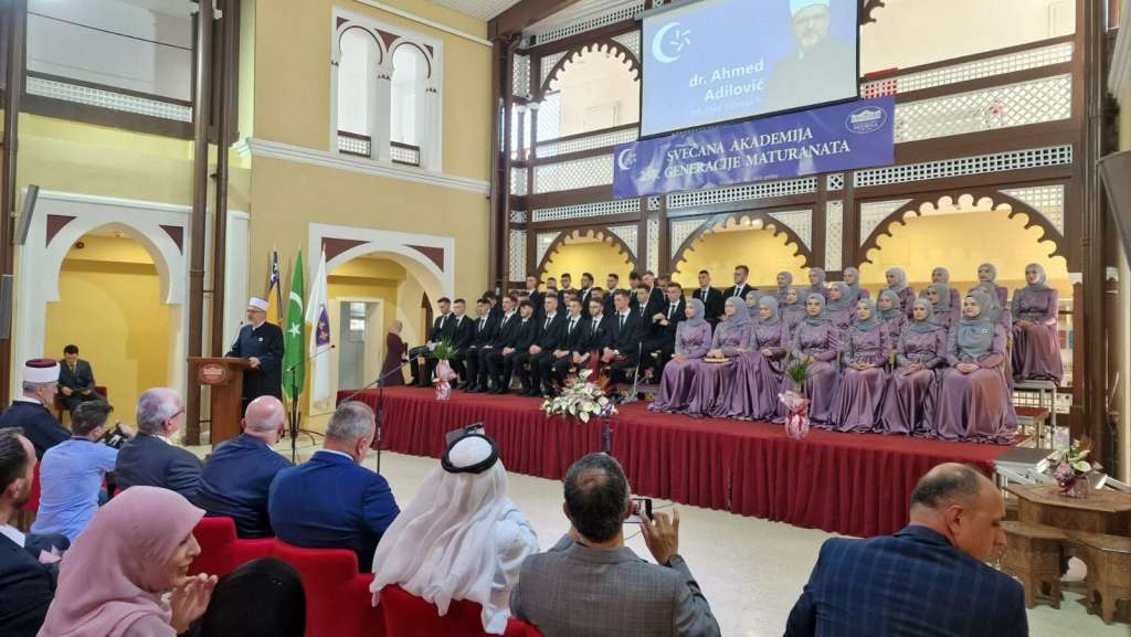 Akademijom u Elči Ibrahim-pašinoj medresi ispraćena 255. generacija maturanata