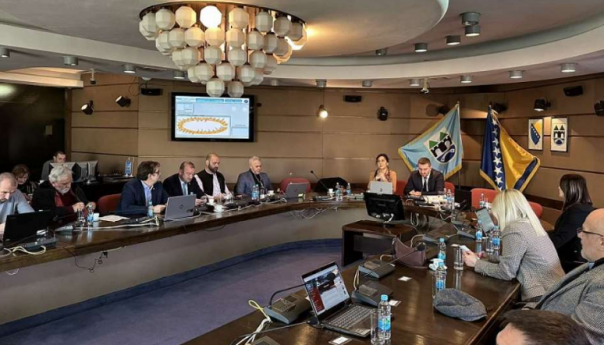 Akademik Kemal Hanjalić i Komora medicinskih sestara-tehničara KS dobitnici Šestoaprilske nagrade