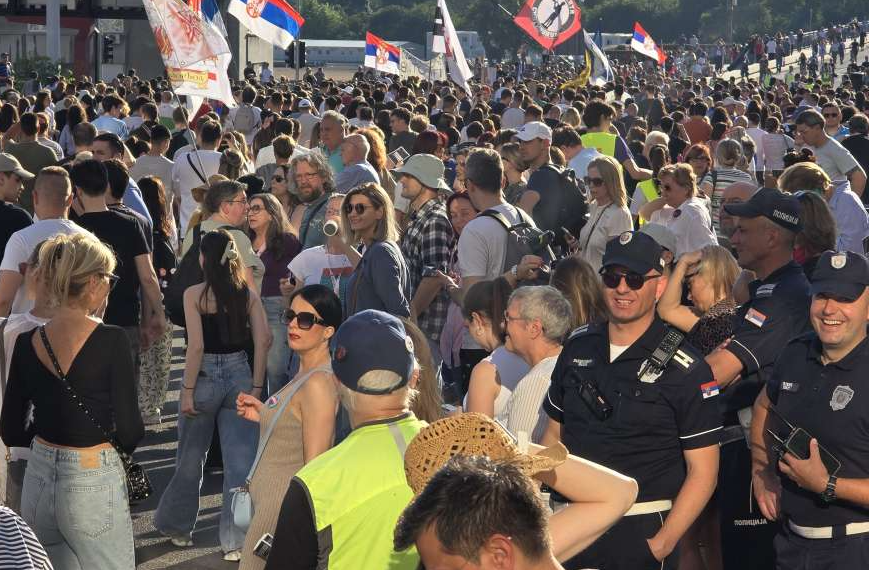 Akademski plenum: Vučić da raspiše izbore i provjeri šta građani misle o gašenju univerziteta