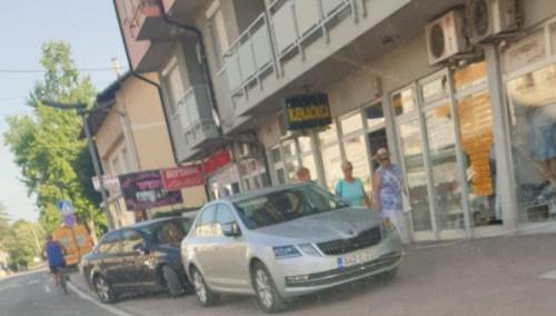 Akcija FUP-a: Pretres policijske stanice u Sanskom Mostu