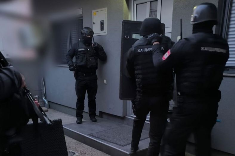 Akcija 'Hunter' u Banjaluci: Uhapšene tri osobe